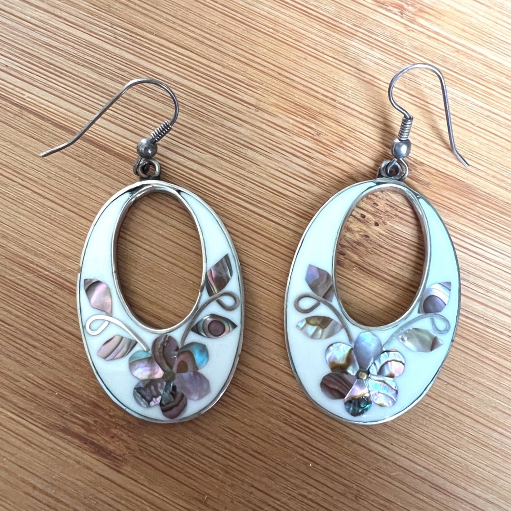 Vintage Alpaca Mexico Abalone Shell Inlay Floral Oval Hoop Dangle Earrings